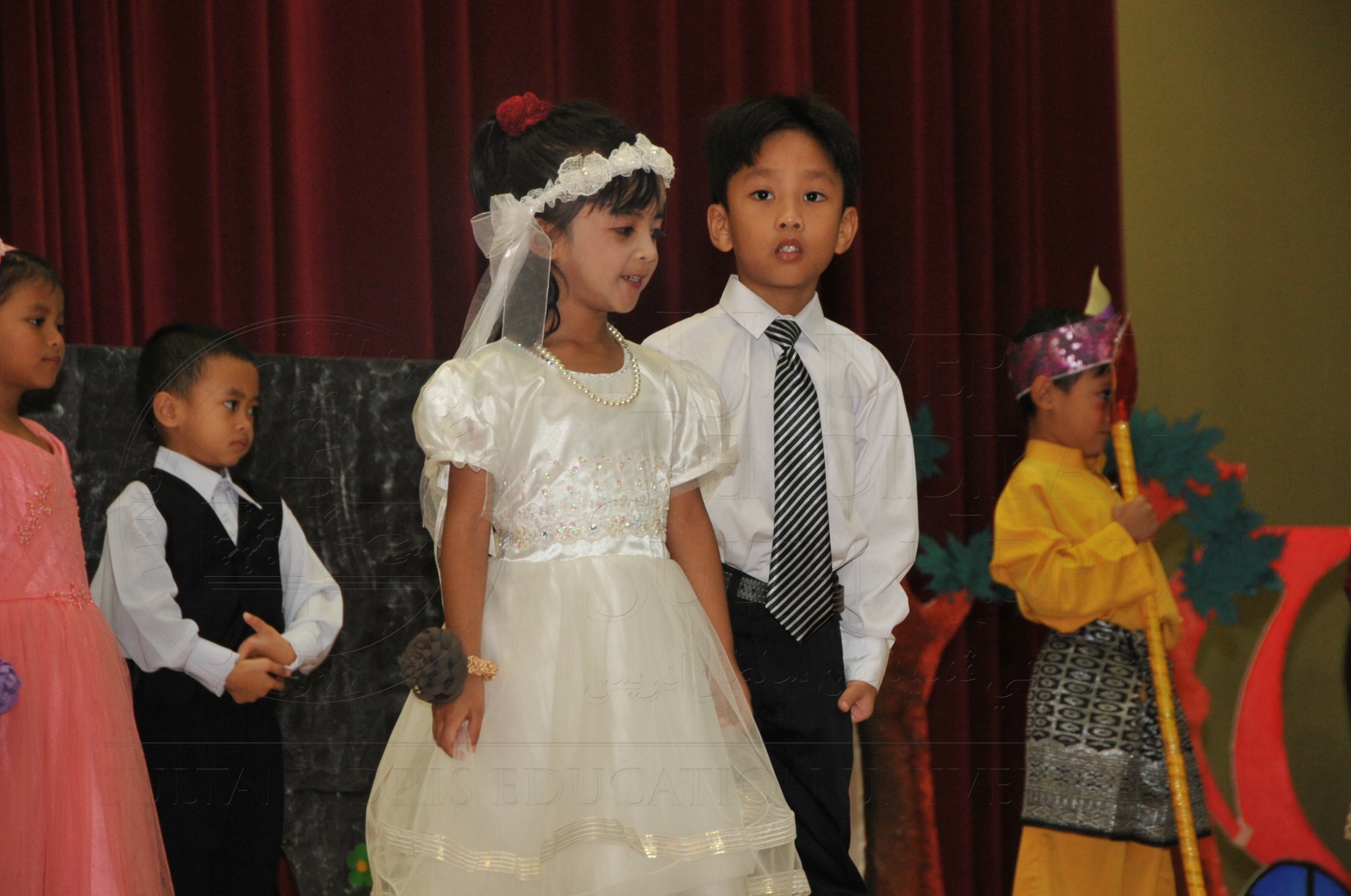 PRO15 163 KONVO HAS 0716